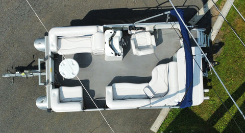 [SOLD] Apex Marine Qwest 716 RE Cruise Pontoon Boat w/ Minn Kota E-Drive & Trailer