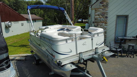 [SOLD] Apex Marine Qwest 716 RE Cruise Pontoon Boat w/ Minn Kota E-Drive & Trailer