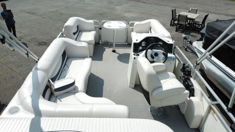 [SOLD] Apex Marine Qwest 716 RE Cruise Pontoon Boat w/ Minn Kota E-Drive & Trailer