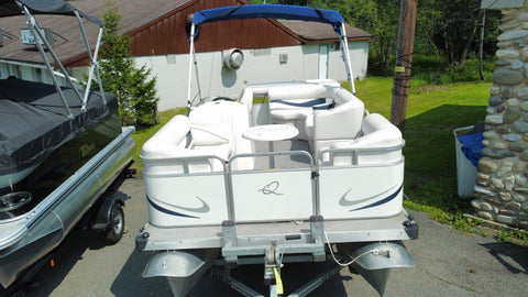 [SOLD] Apex Marine Qwest 716 RE Cruise Pontoon Boat w/ Minn Kota E-Drive & Trailer